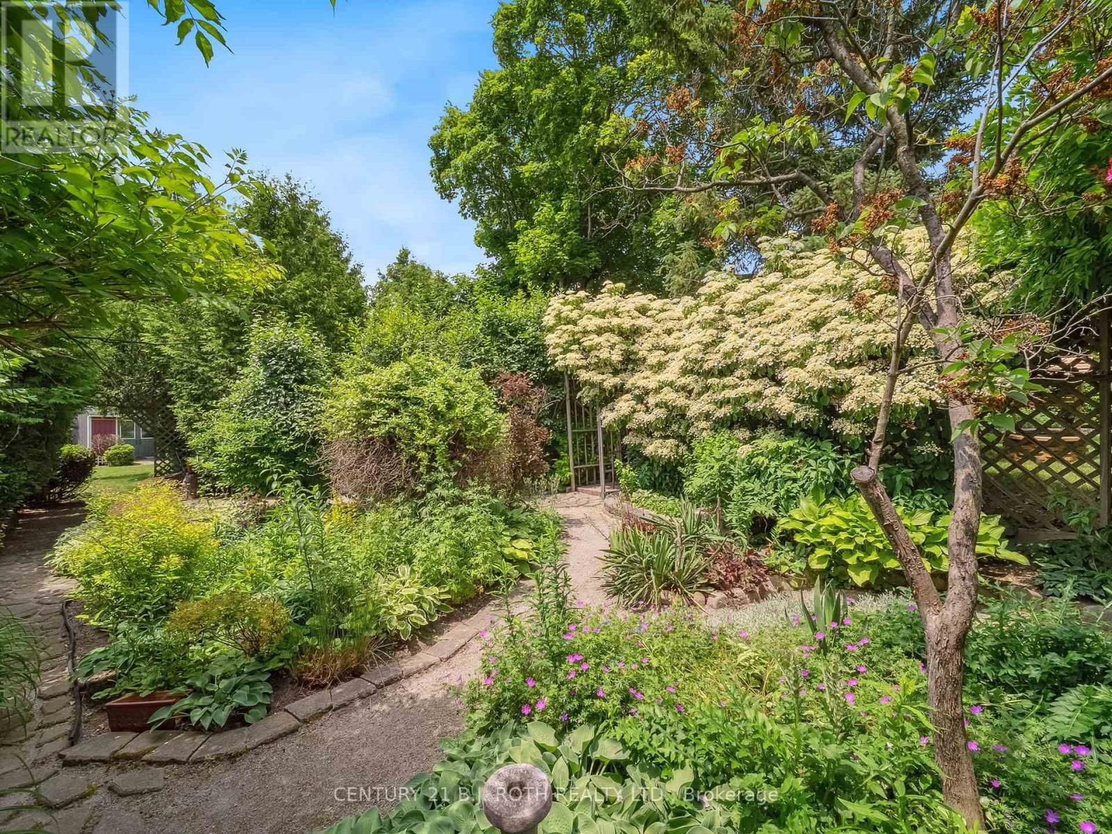 18 CLAYPINE TRAIL Image 44