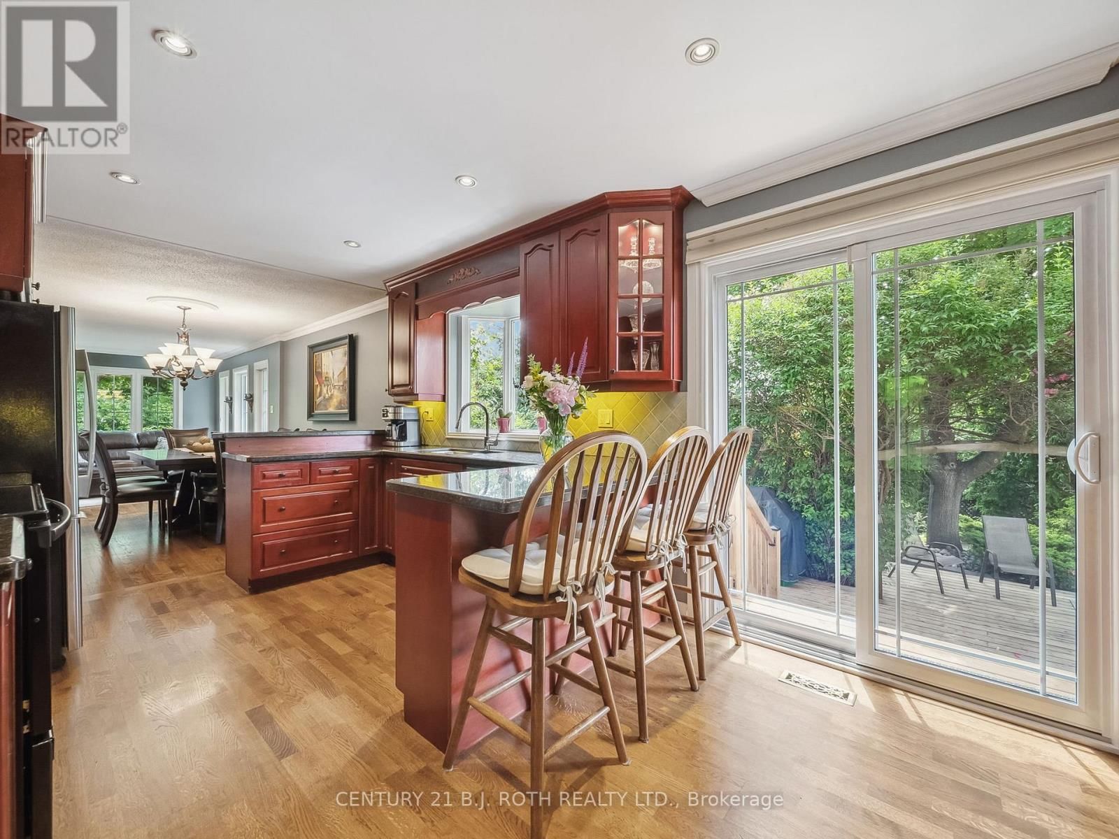 18 CLAYPINE TRAIL Image 9