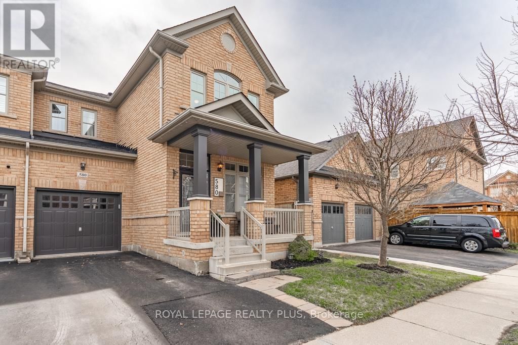 580 HOLLAND HEIGHTS Image 2