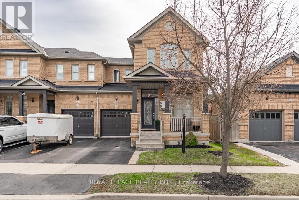 580 HOLLAND HEIGHTS Image 3