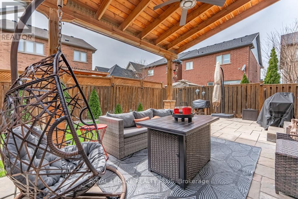 580 HOLLAND HEIGHTS Image 37