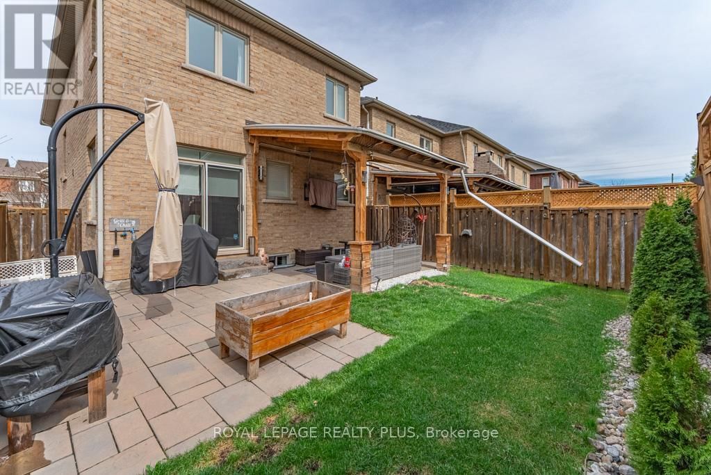 580 HOLLAND HEIGHTS Image 39