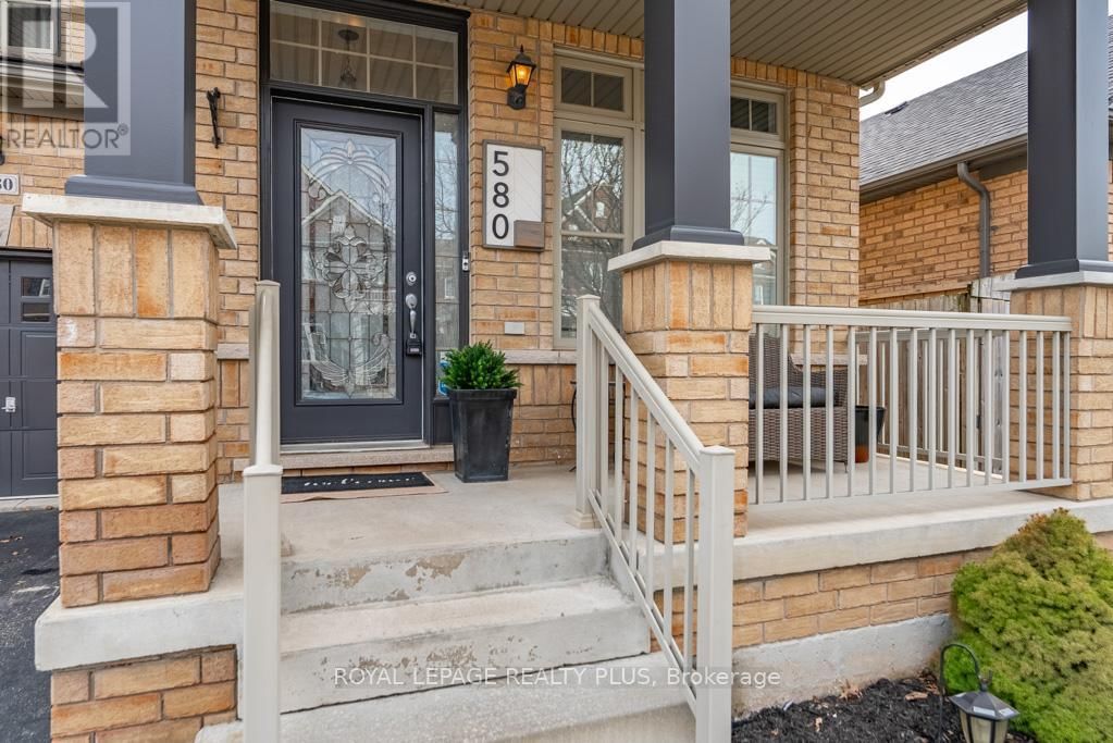 580 HOLLAND HEIGHTS Image 5