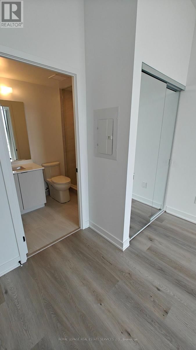 411 - 2075 LAKESHORE ROAD Image 14