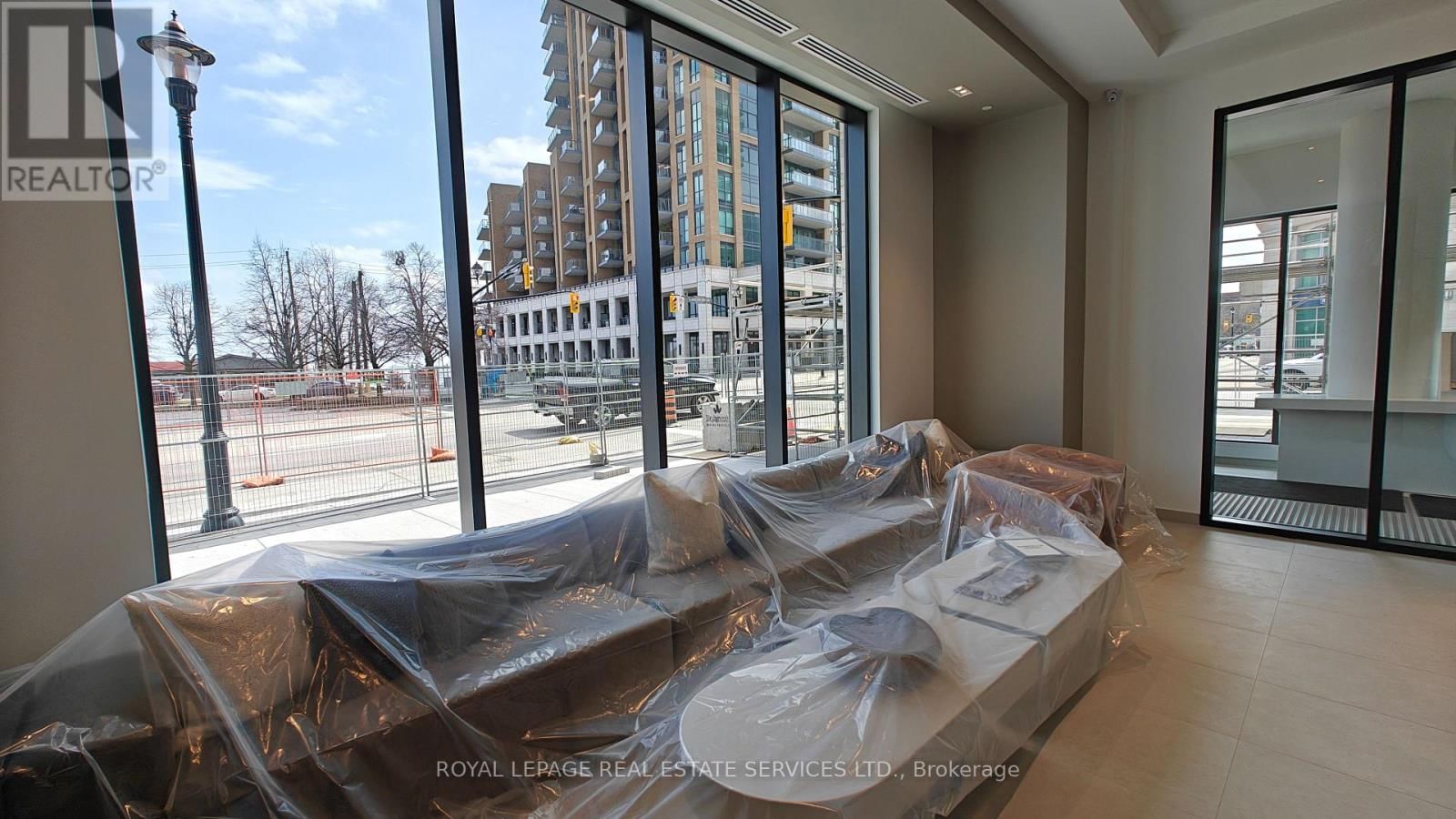 411 - 2075 LAKESHORE ROAD Image 21