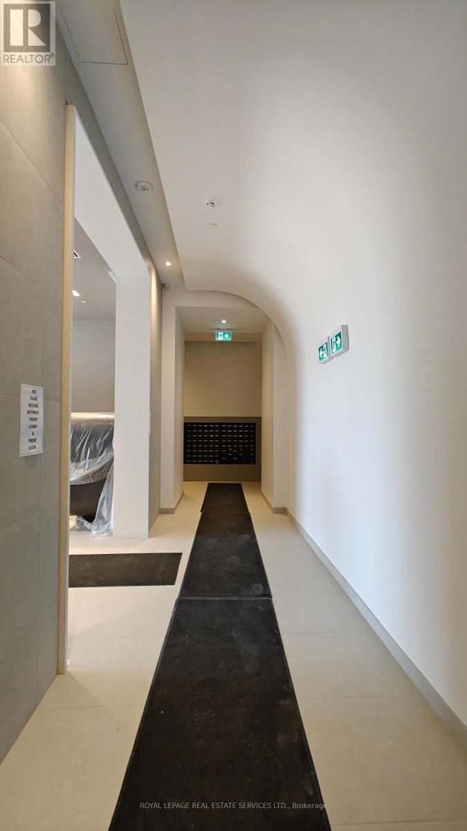 411 - 2075 LAKESHORE ROAD Image 27