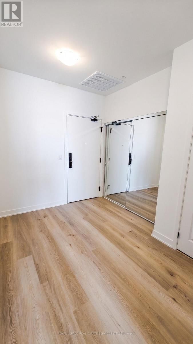 411 - 2075 LAKESHORE ROAD Image 3