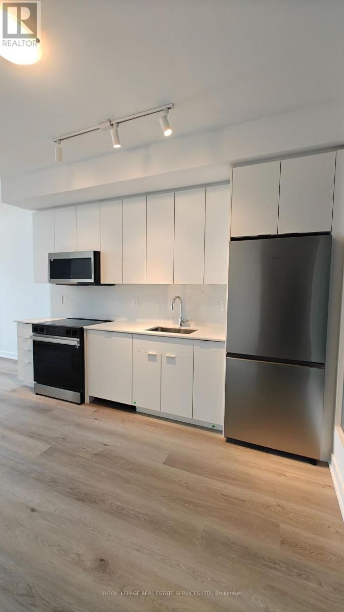 411 - 2075 LAKESHORE ROAD Image 7