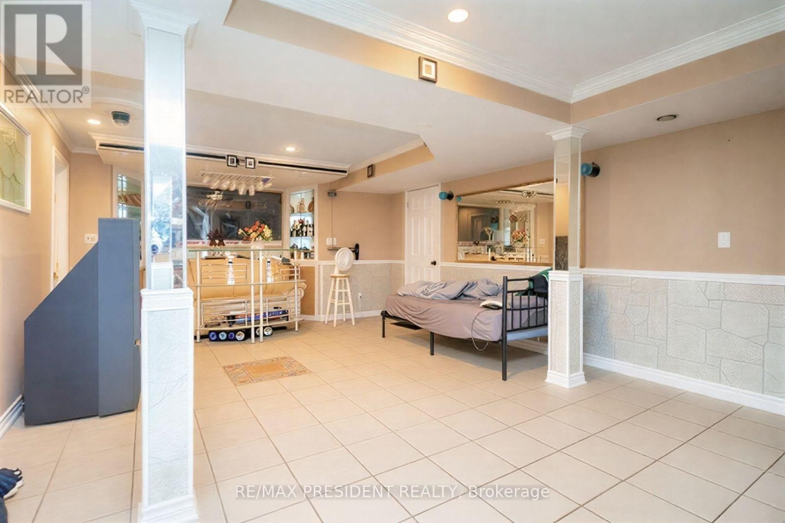 3211 BLOOMFIELD DRIVE Image 15