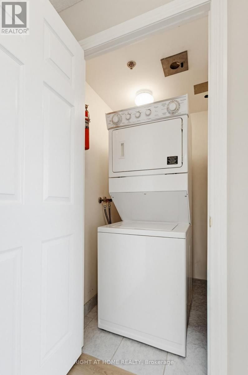 2214 - 100 BURLOAK DRIVE Image 18