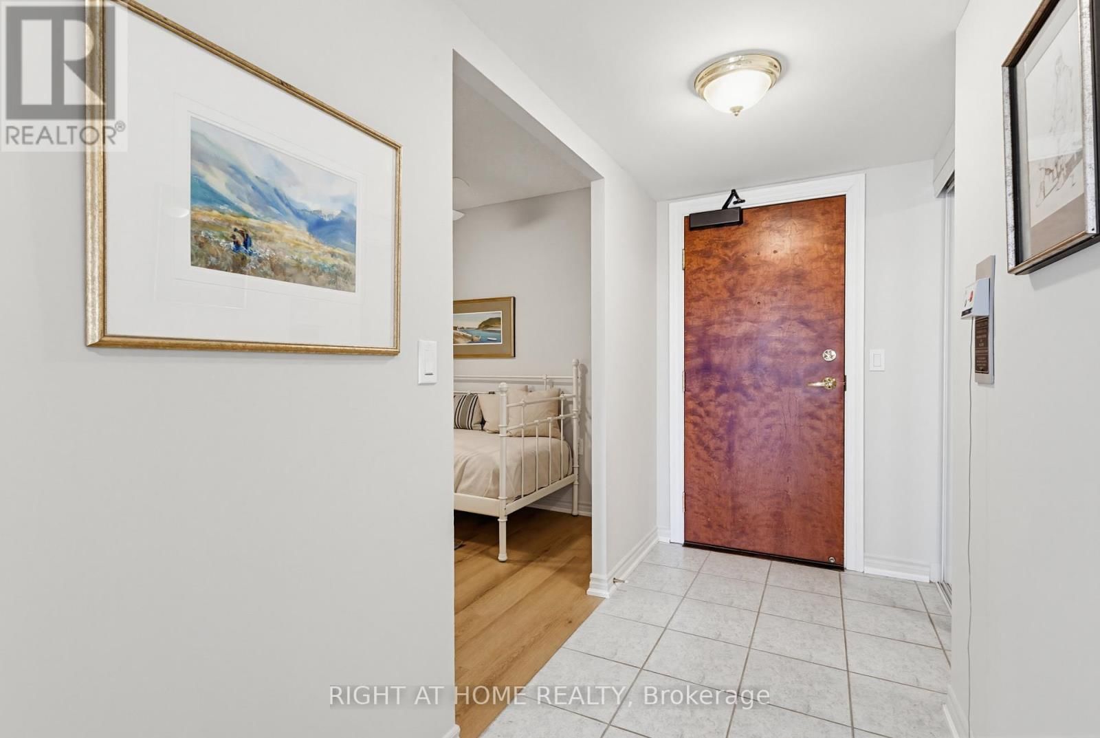 2214 - 100 BURLOAK DRIVE Image 4