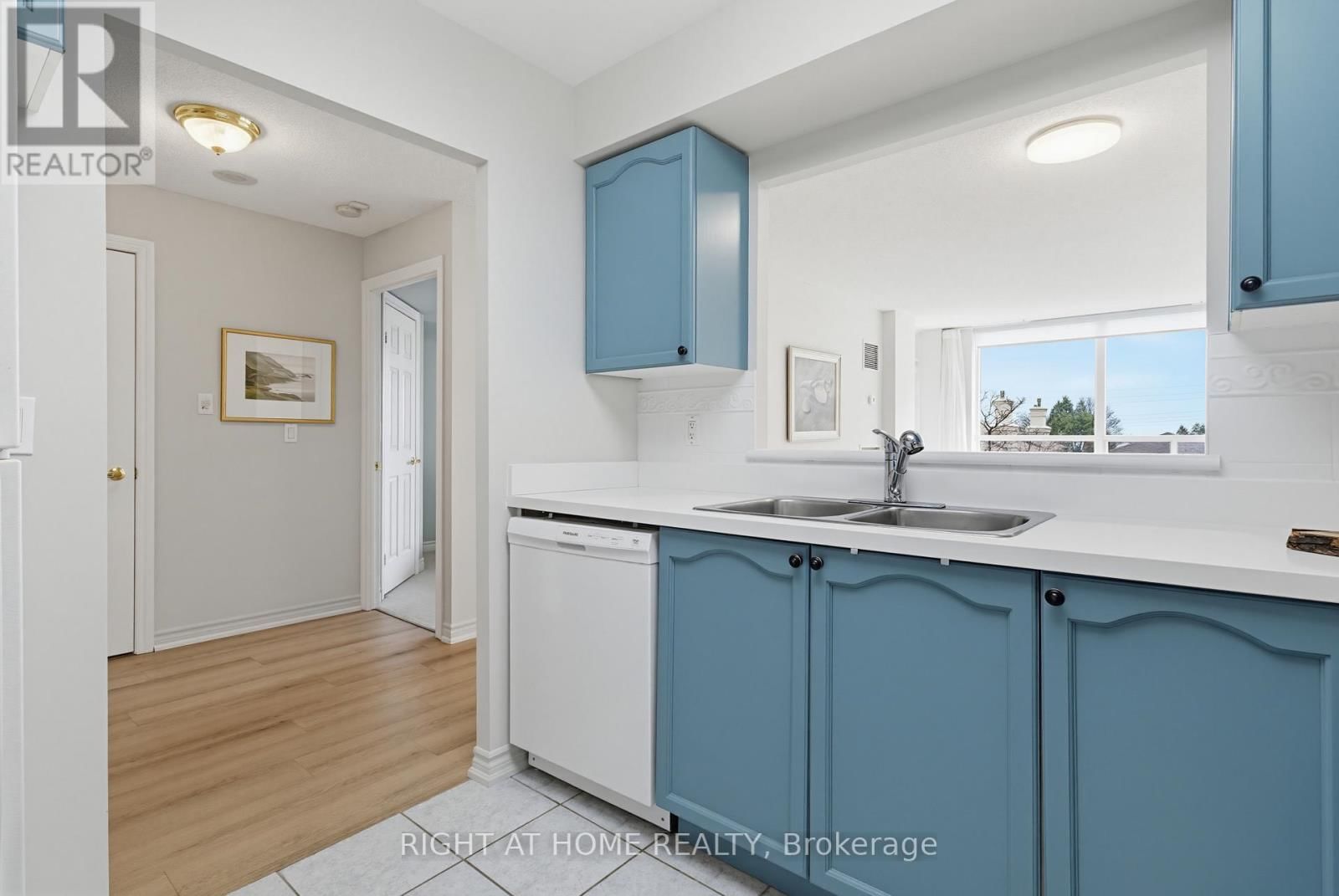 2214 - 100 BURLOAK DRIVE Image 6