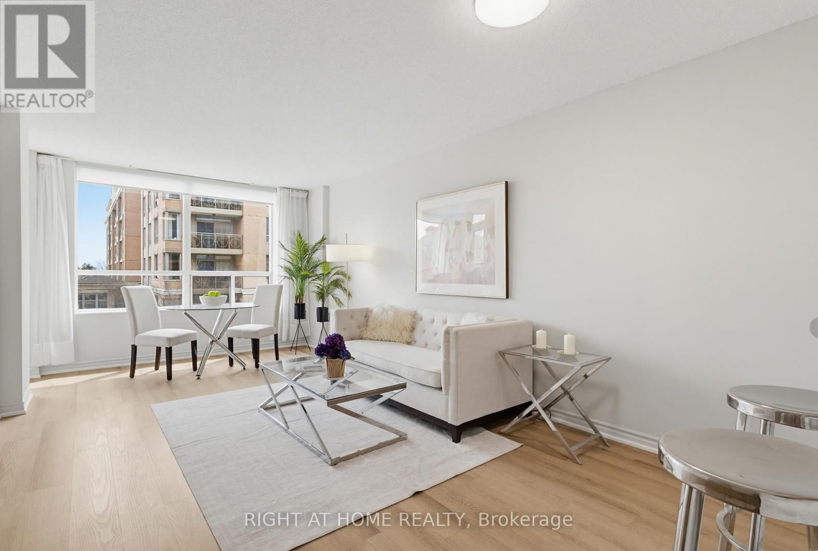 2214 - 100 BURLOAK DRIVE Image 9