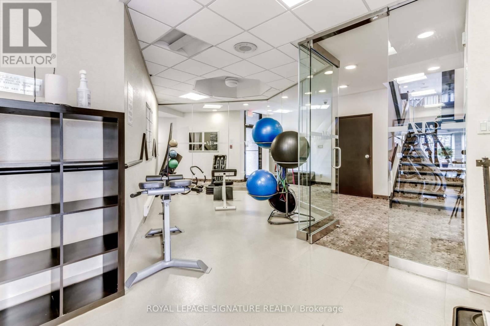 A21 - 296 MILL ROAD Image 24