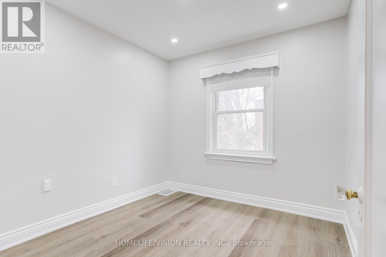 26 MILES ROAD Image 19