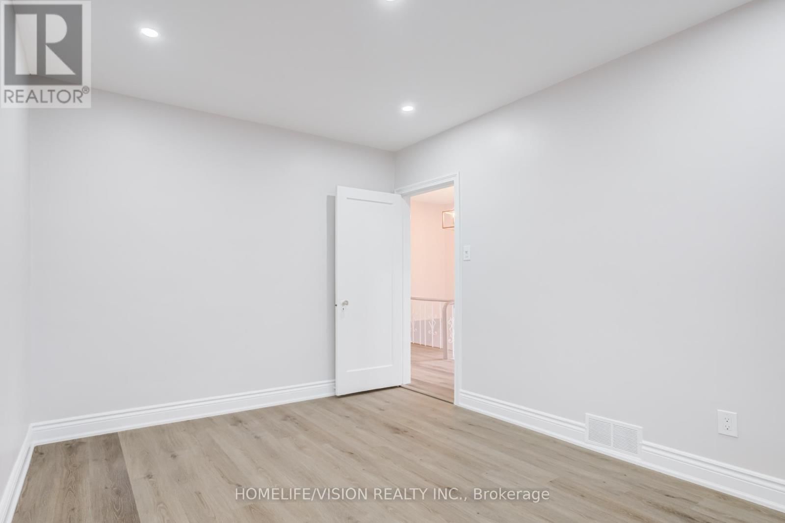 26 MILES ROAD Image 20