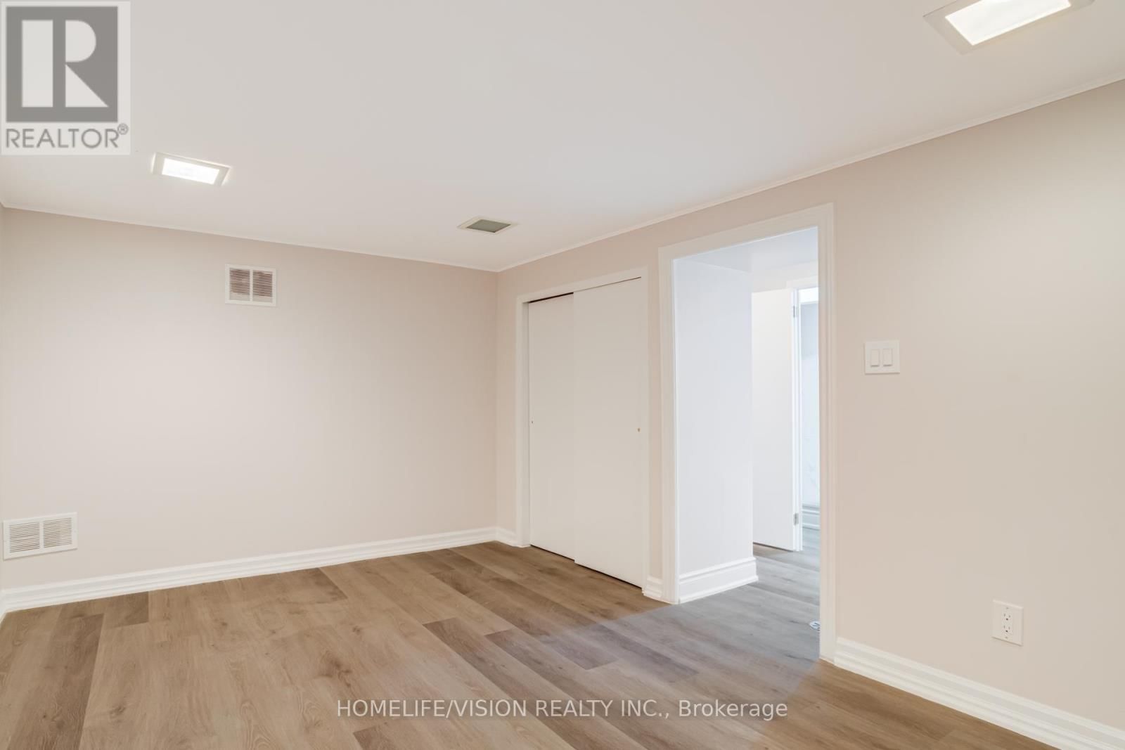 26 MILES ROAD Image 30