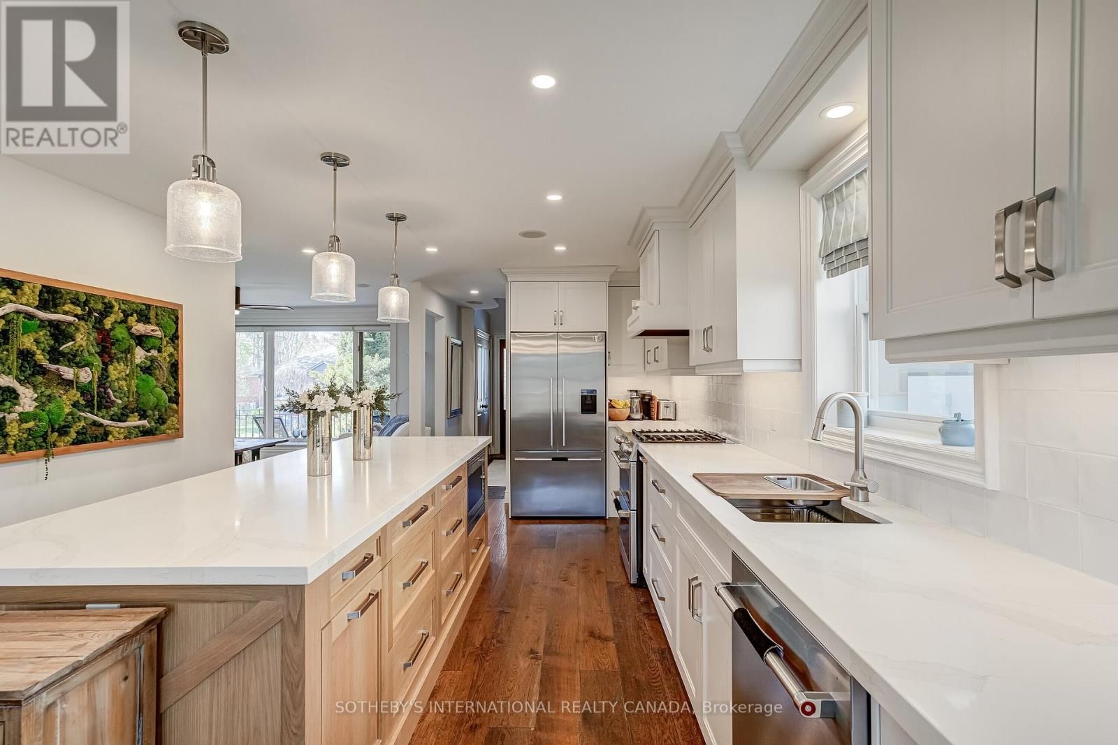 31 MAPLE AVENUE NORTH Image 14