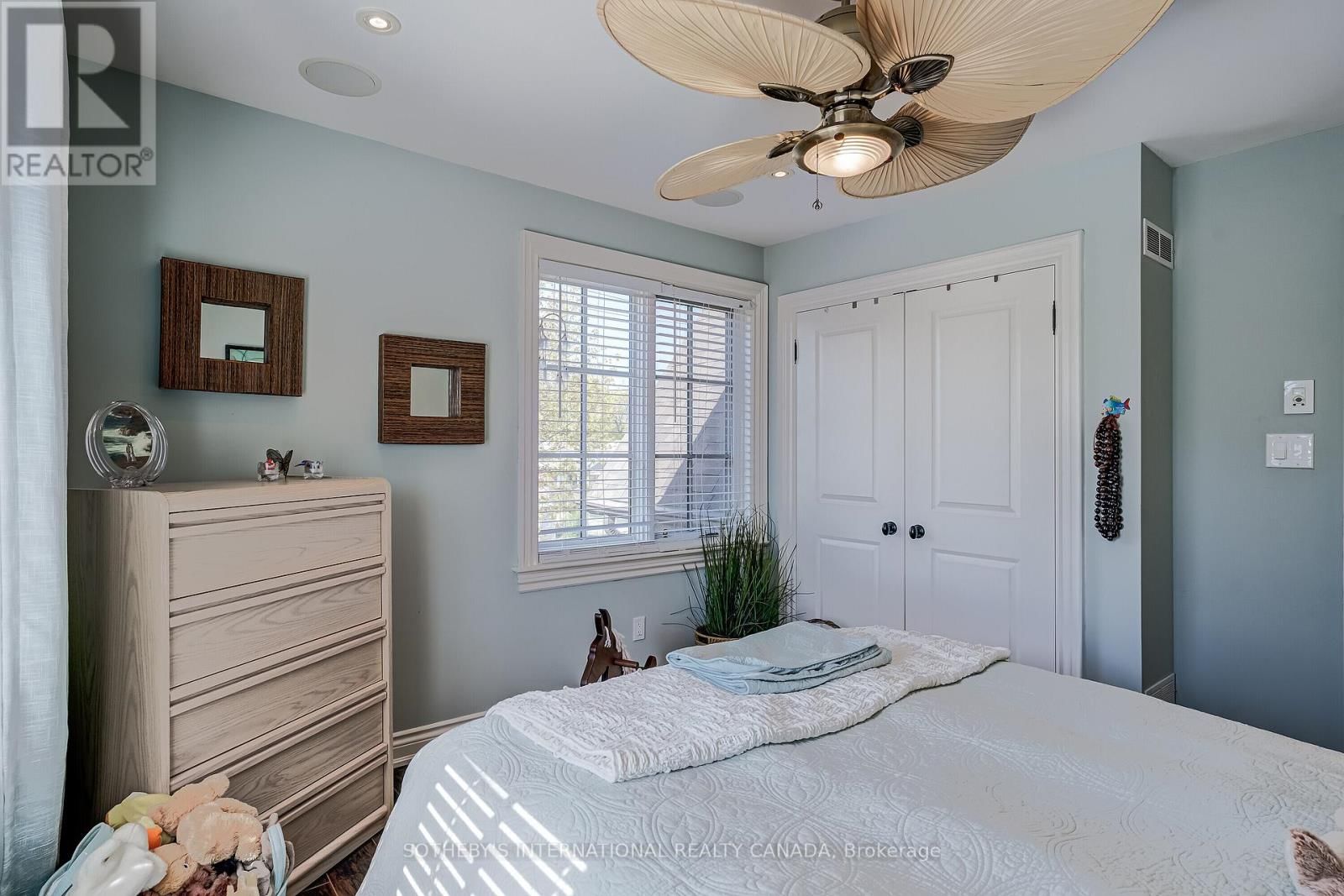 31 MAPLE AVENUE NORTH Image 30