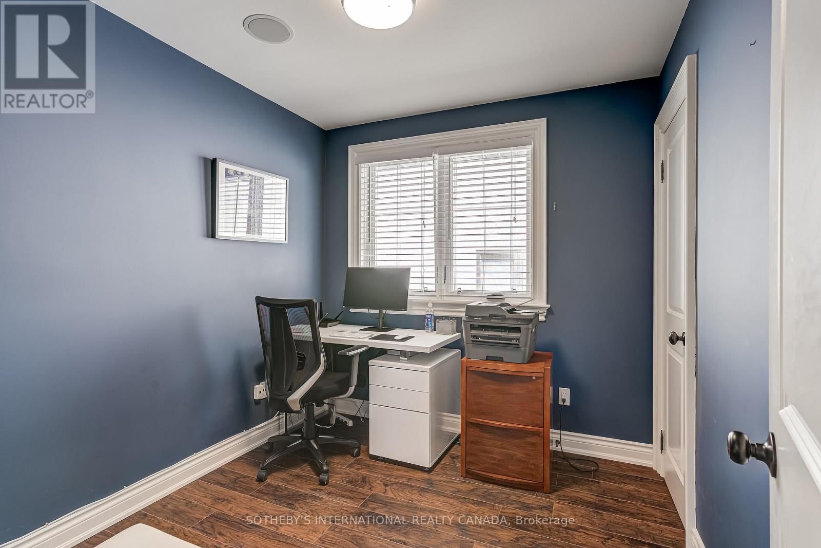 31 MAPLE AVENUE NORTH Image 33