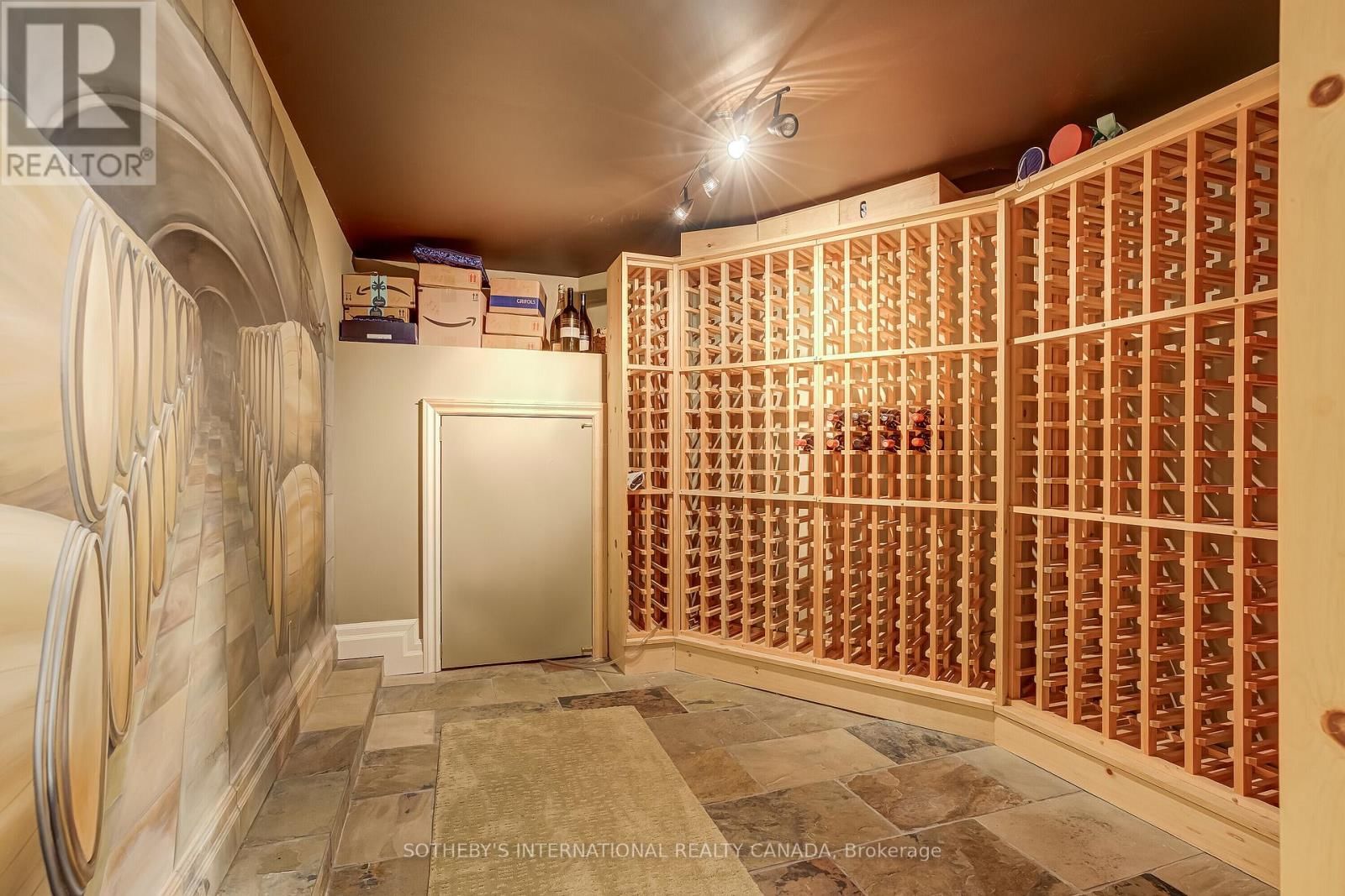 31 MAPLE AVENUE NORTH Image 38