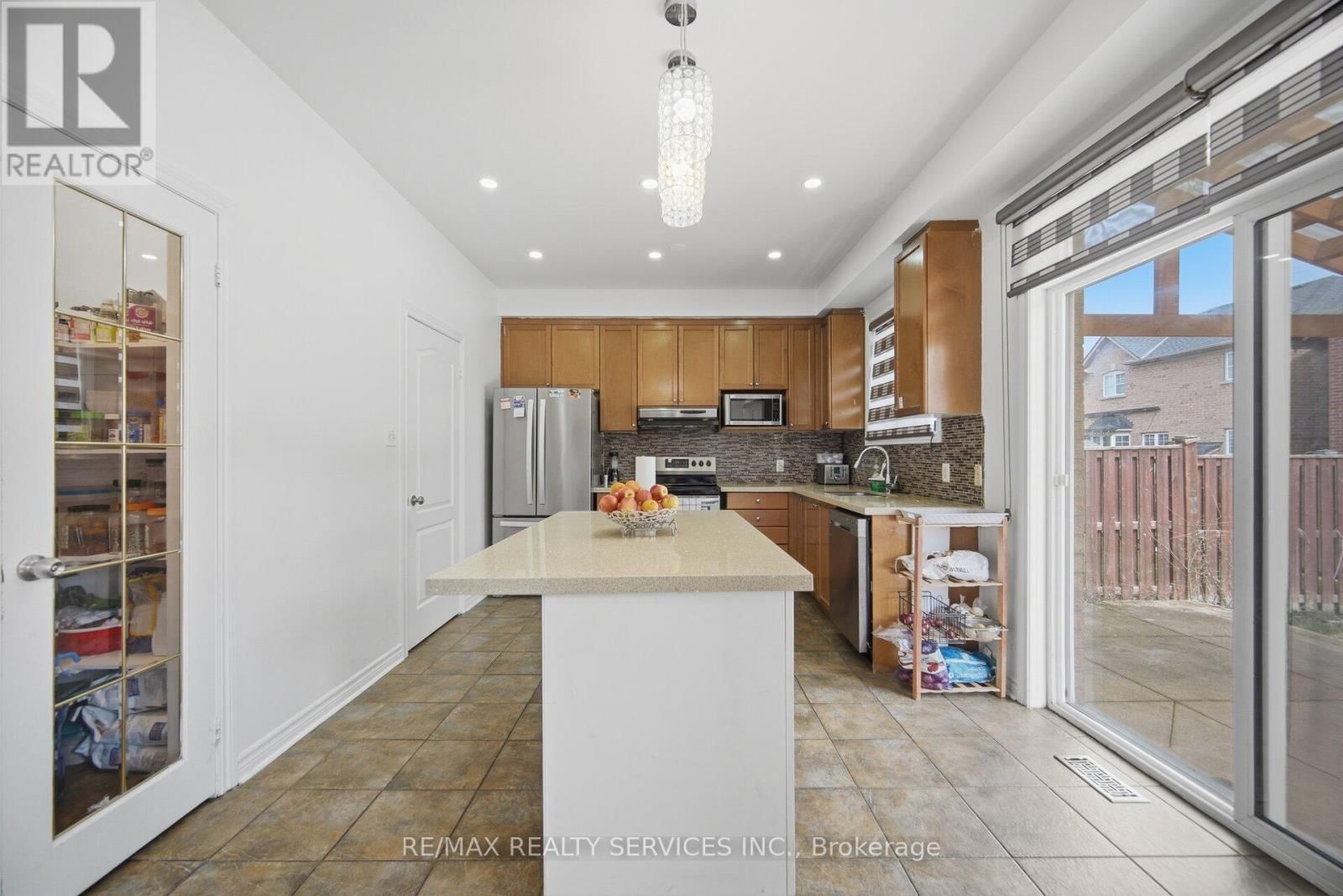 56 IRON BLOCK DRIVE Image 16