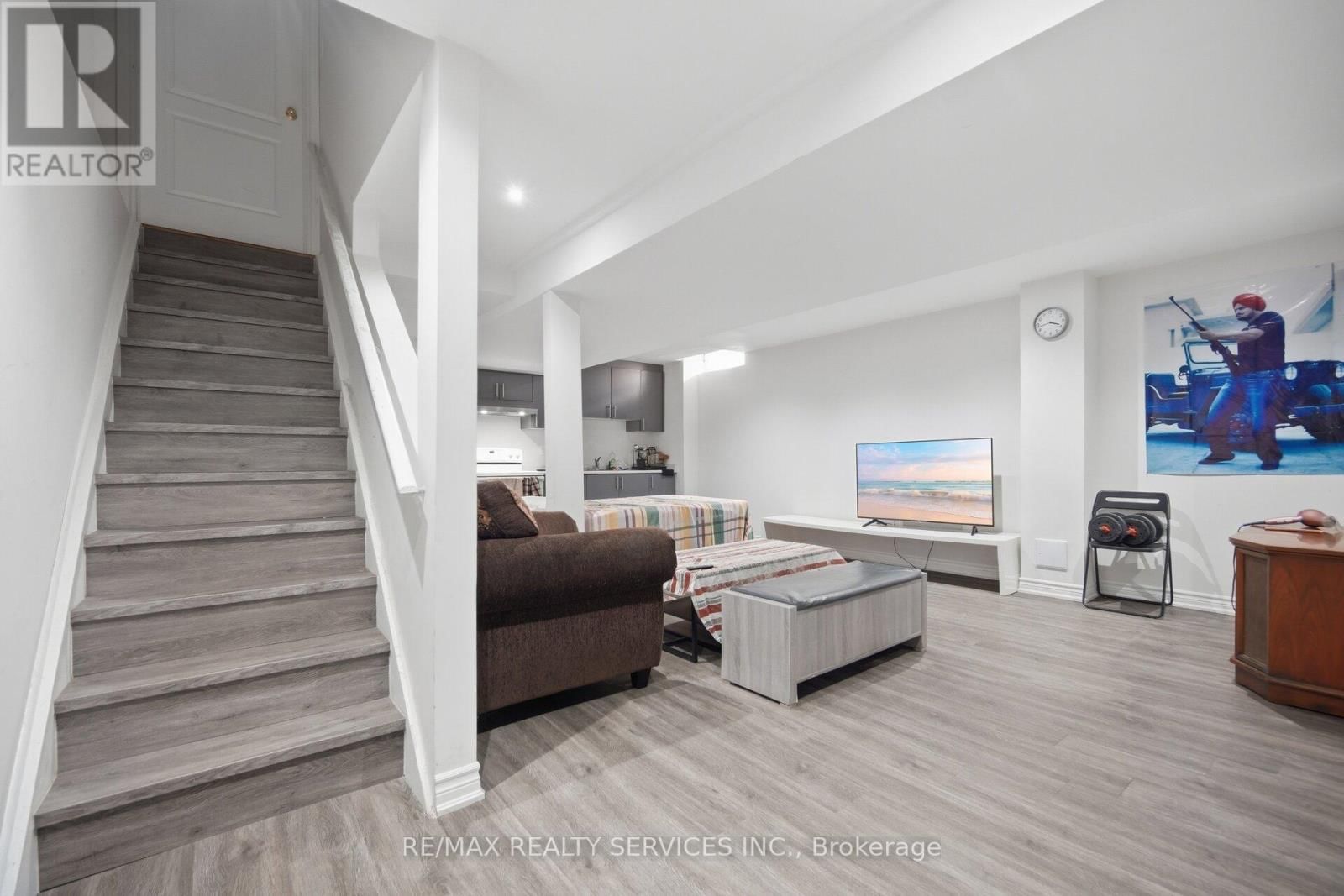 56 IRON BLOCK DRIVE Image 36