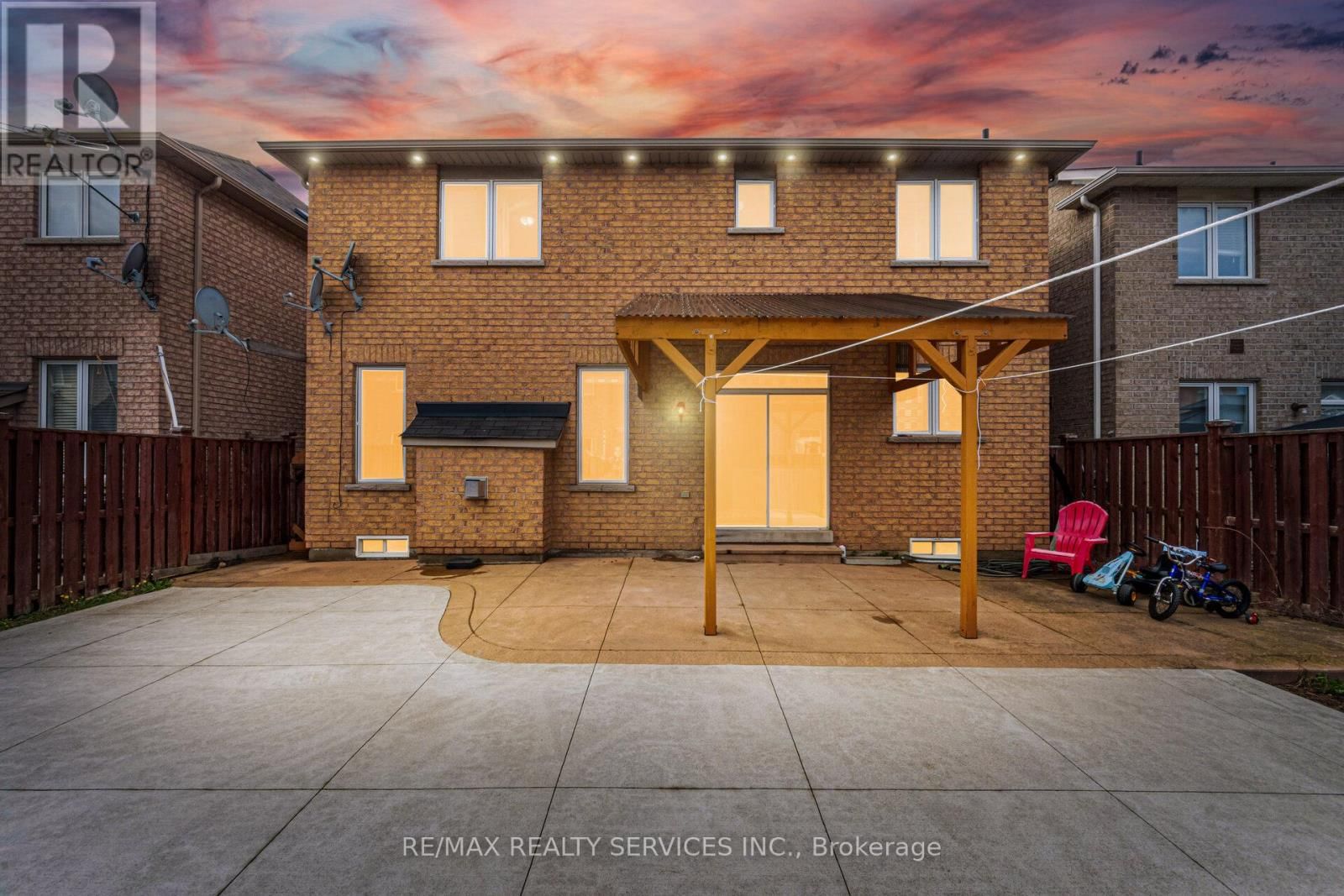 56 IRON BLOCK DRIVE Image 50