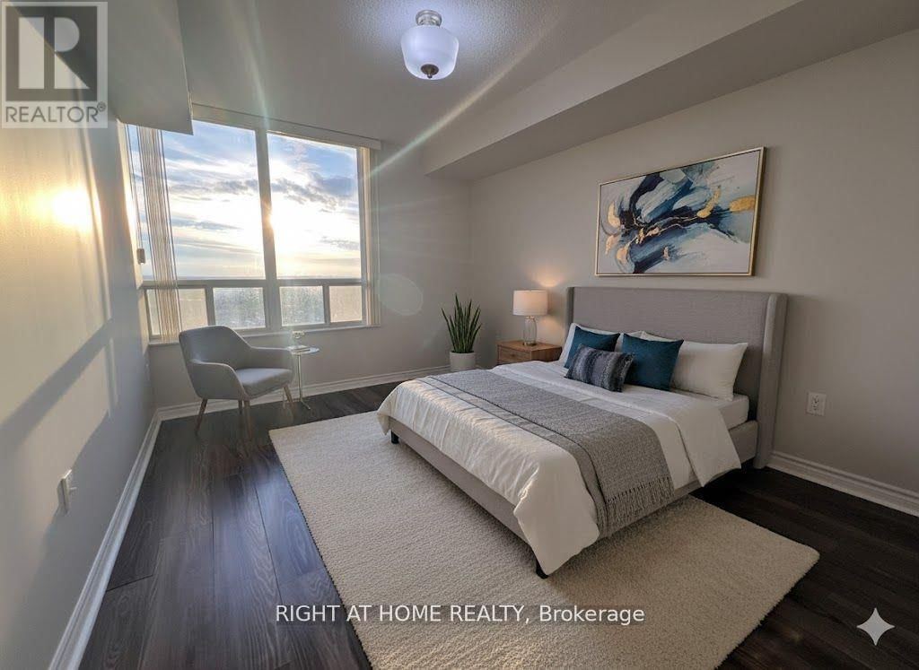 1808 - 55 STRATHAVEN DRIVE Image 4