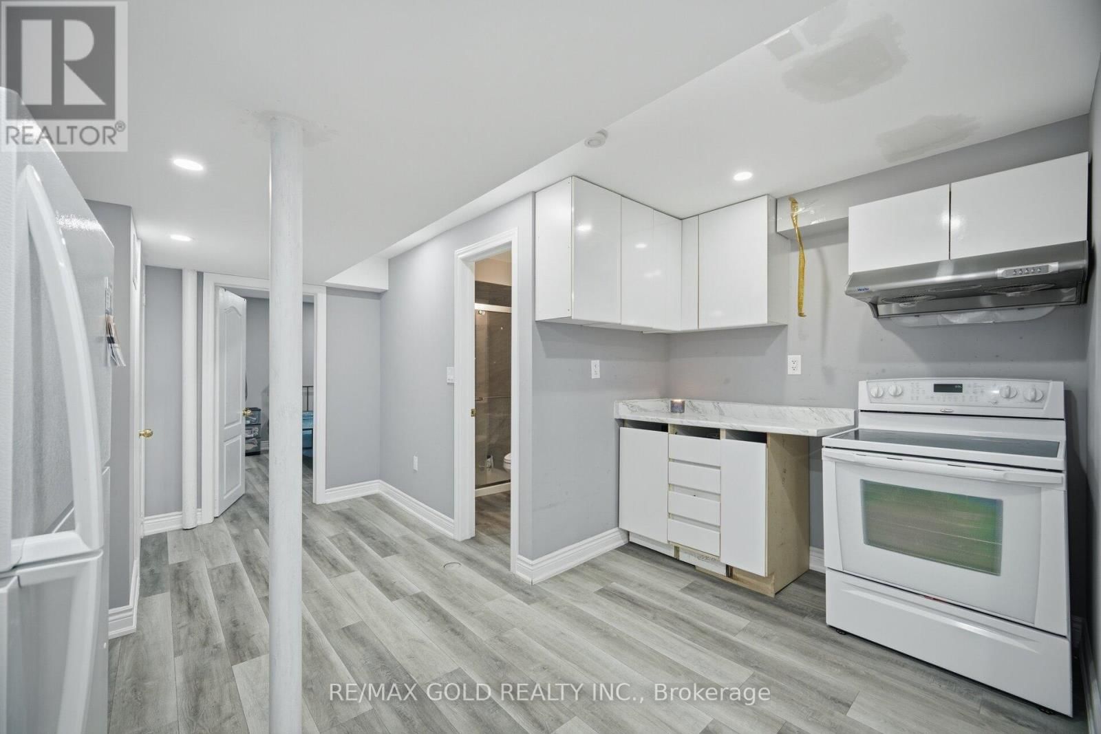 29 PIANE AVENUE Image 13