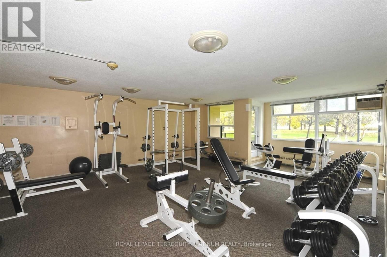 1517 - 551 THE WEST MALL Image 29