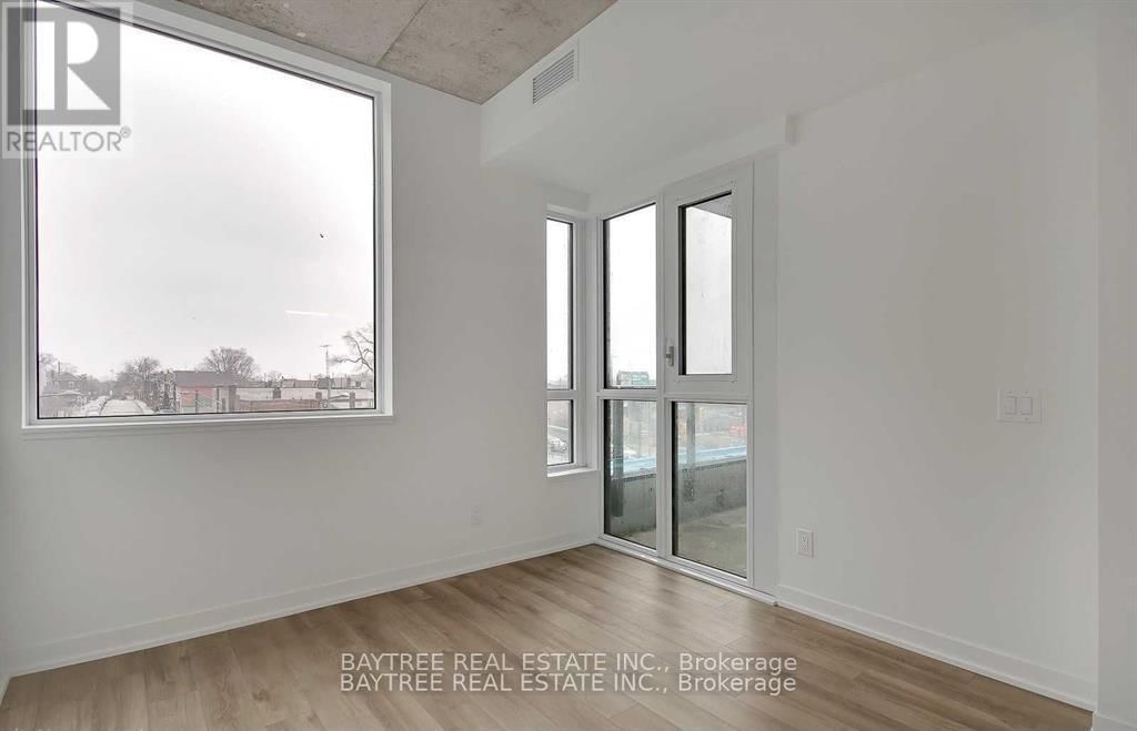 216 - 1808 ST CLAIR AVENUE WEST Image 13