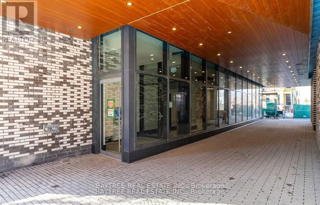 216 - 1808 ST CLAIR AVENUE WEST Image 21