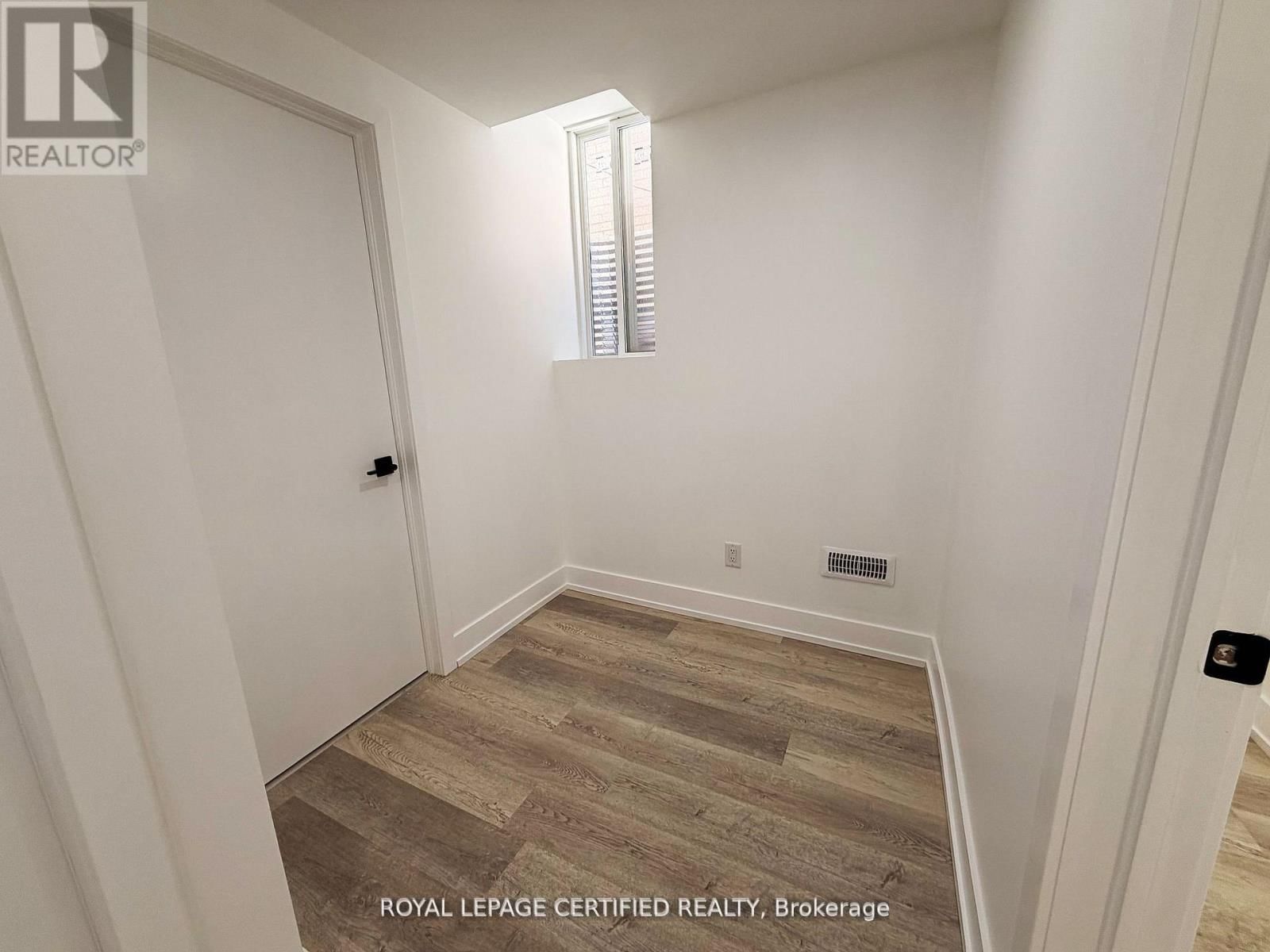 Bsmt - 2129 GLENFIELD ROAD Image 13