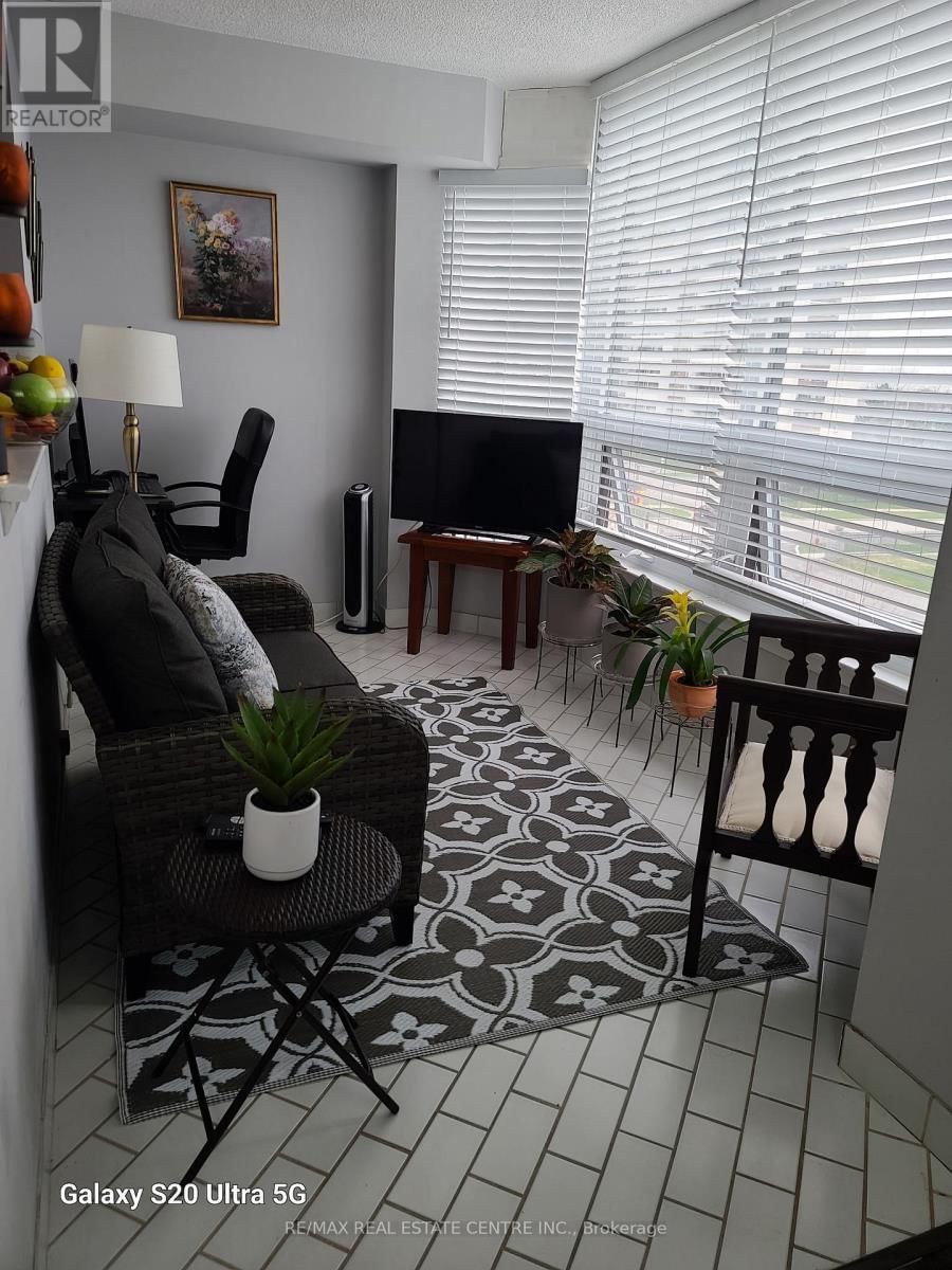 407 - 8 LISA STREET Image 10