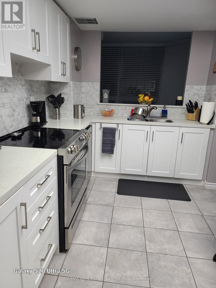 407 - 8 LISA STREET Image 7