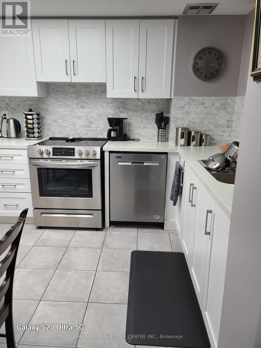 407 - 8 LISA STREET Image 8