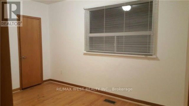 Upper - 78 MILLICENT STREET Image 7