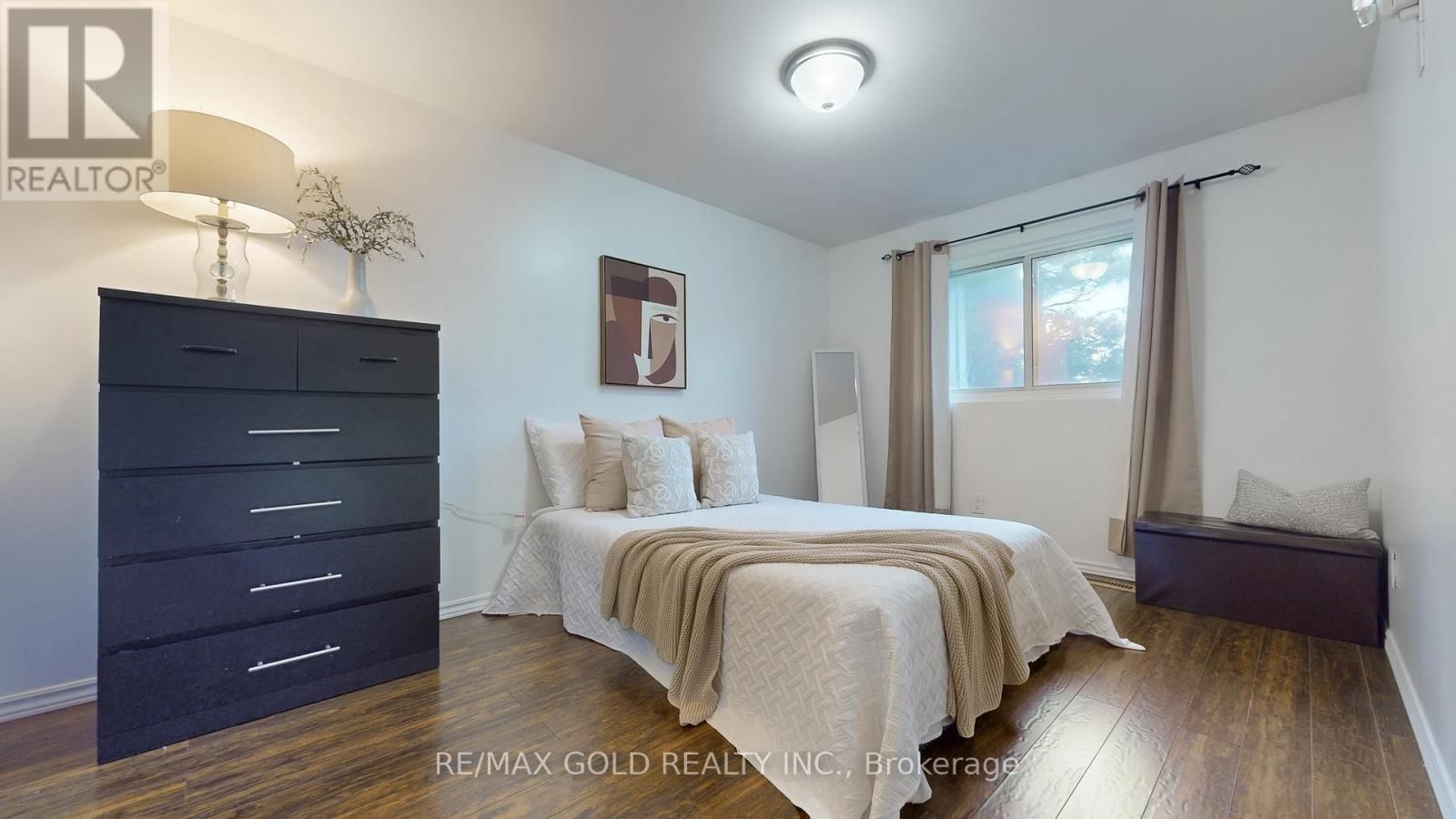 18 - 18 CARLETON PLACE Image 24