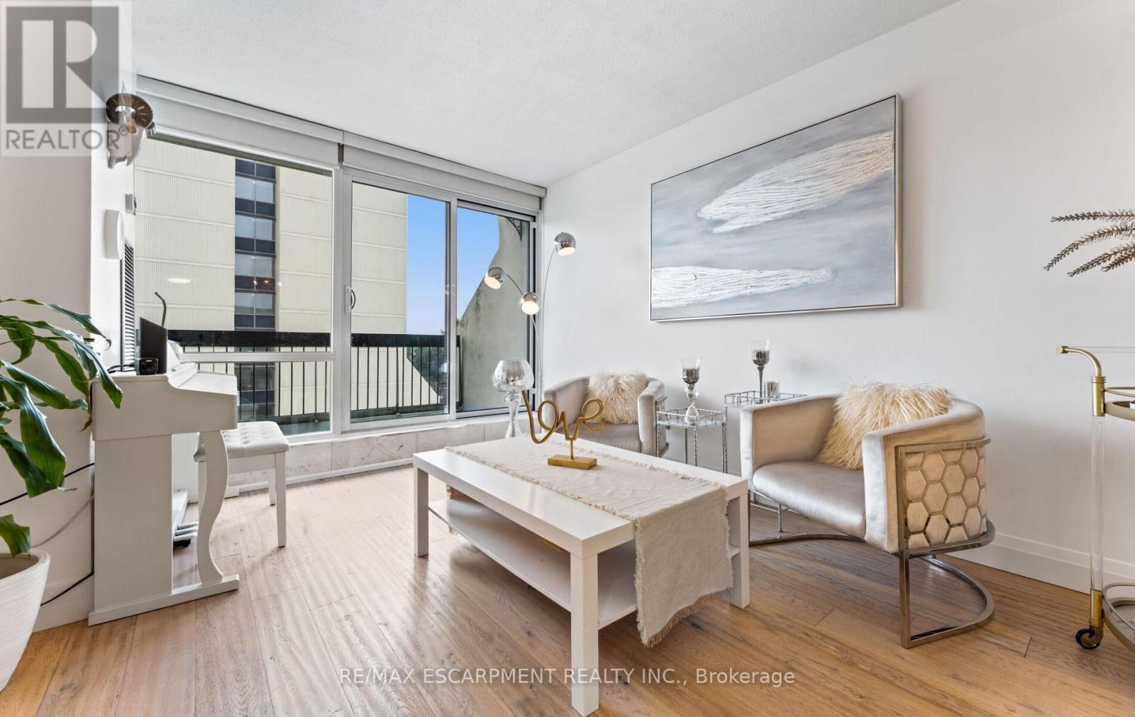 308C - 2 VALHALLA INN ROAD Image 12