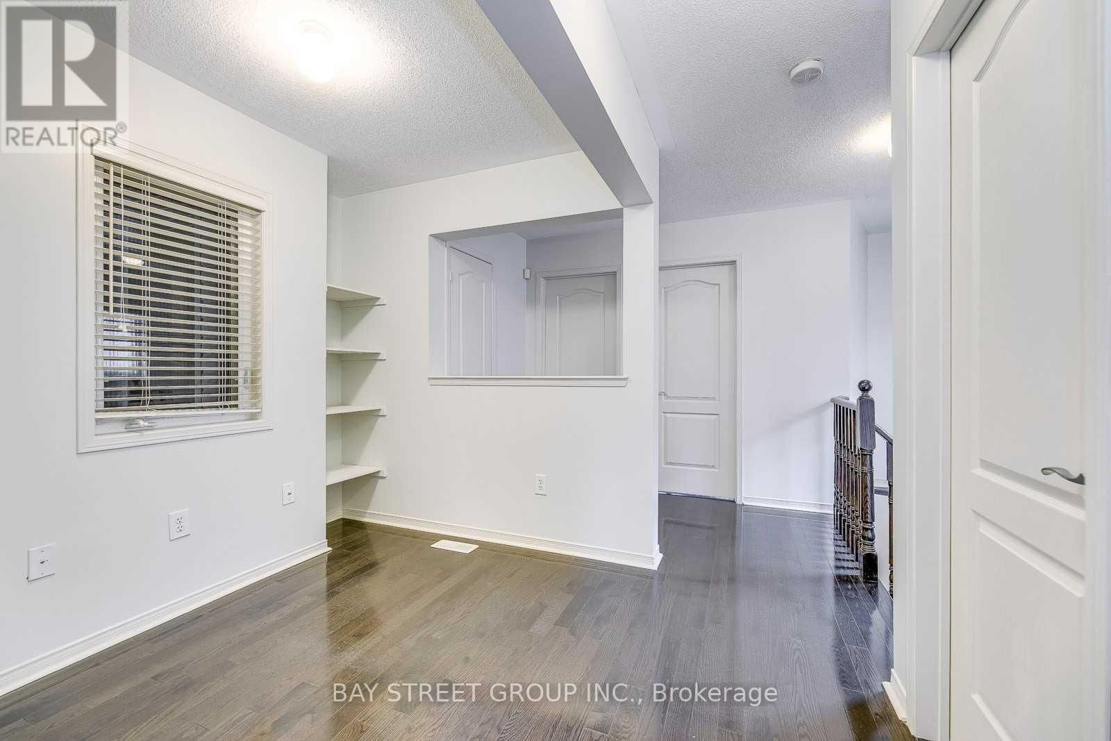 2278 STONE GLEN CRESCENT Image 18