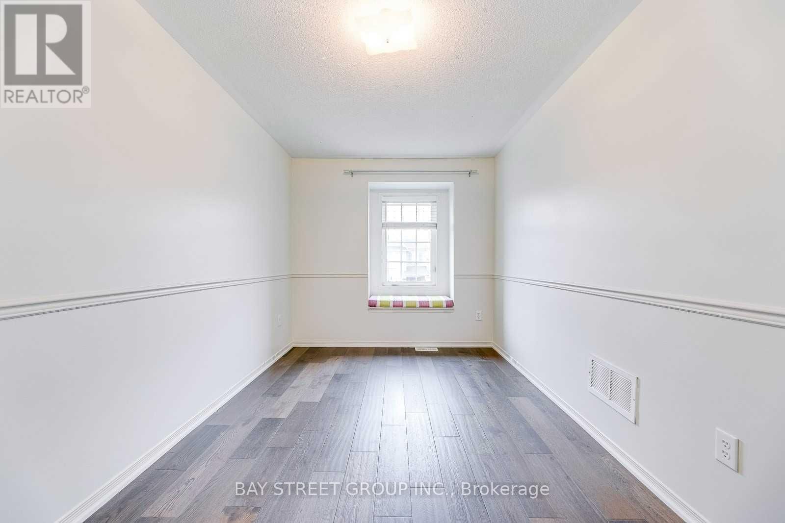 2278 STONE GLEN CRESCENT Image 24