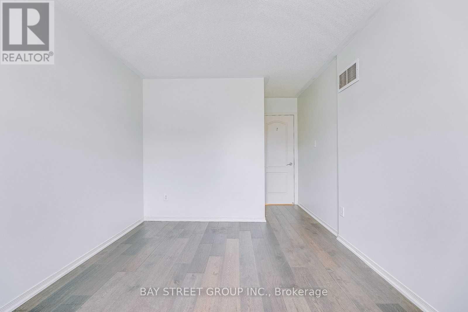 2278 STONE GLEN CRESCENT Image 27