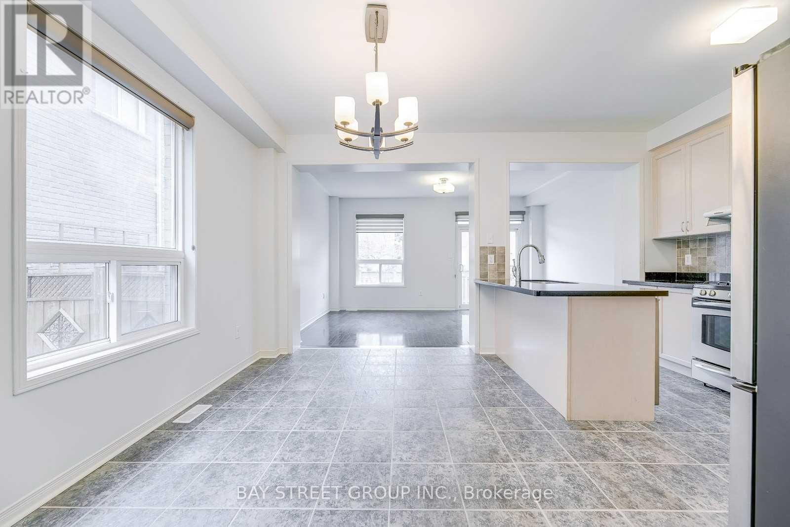 2278 STONE GLEN CRESCENT Image 4