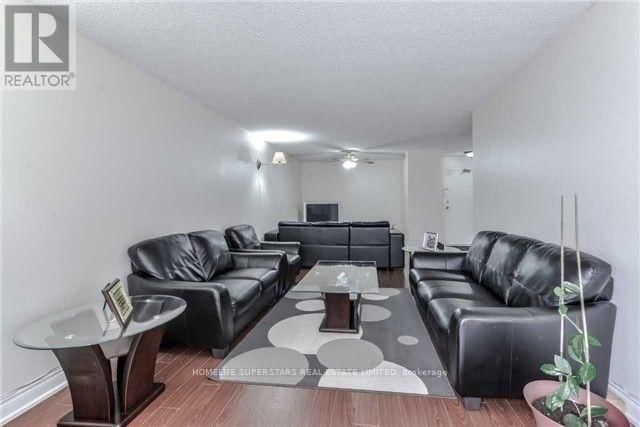 1212 - 1 ROWNTREE ROAD Image 7