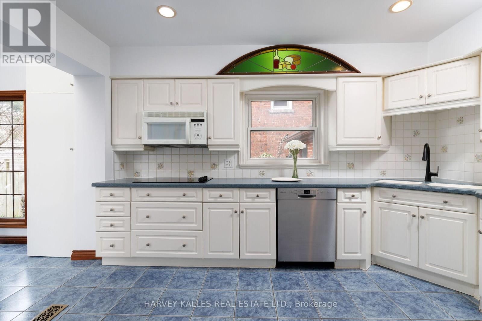 4 TWENTY THIRD STREET Image 18