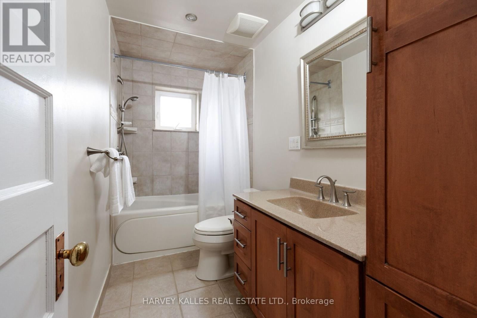 4 TWENTY THIRD STREET Image 33