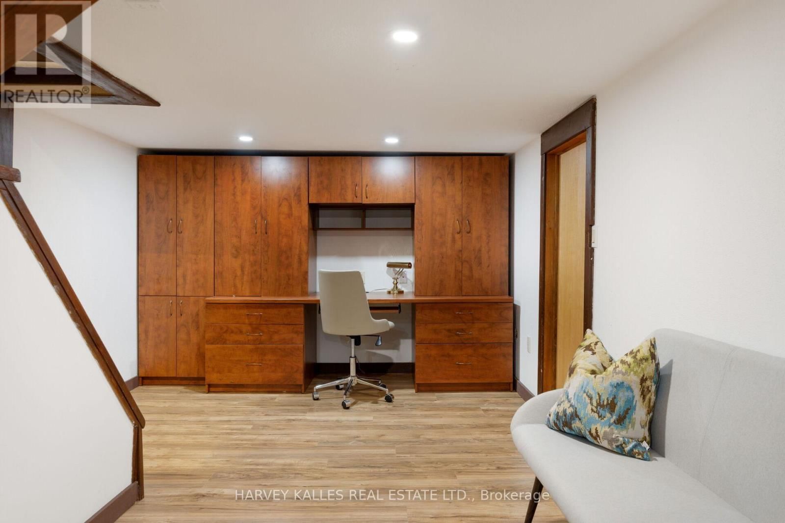 4 TWENTY THIRD STREET Image 38