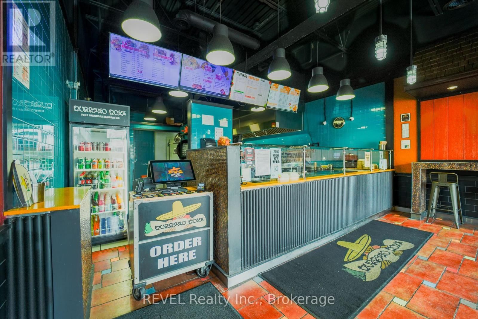 2 - 1435 PLAINS ROAD EAST Image 5