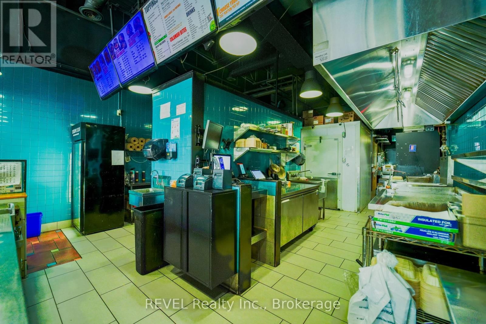 2 - 1435 PLAINS ROAD EAST Image 7